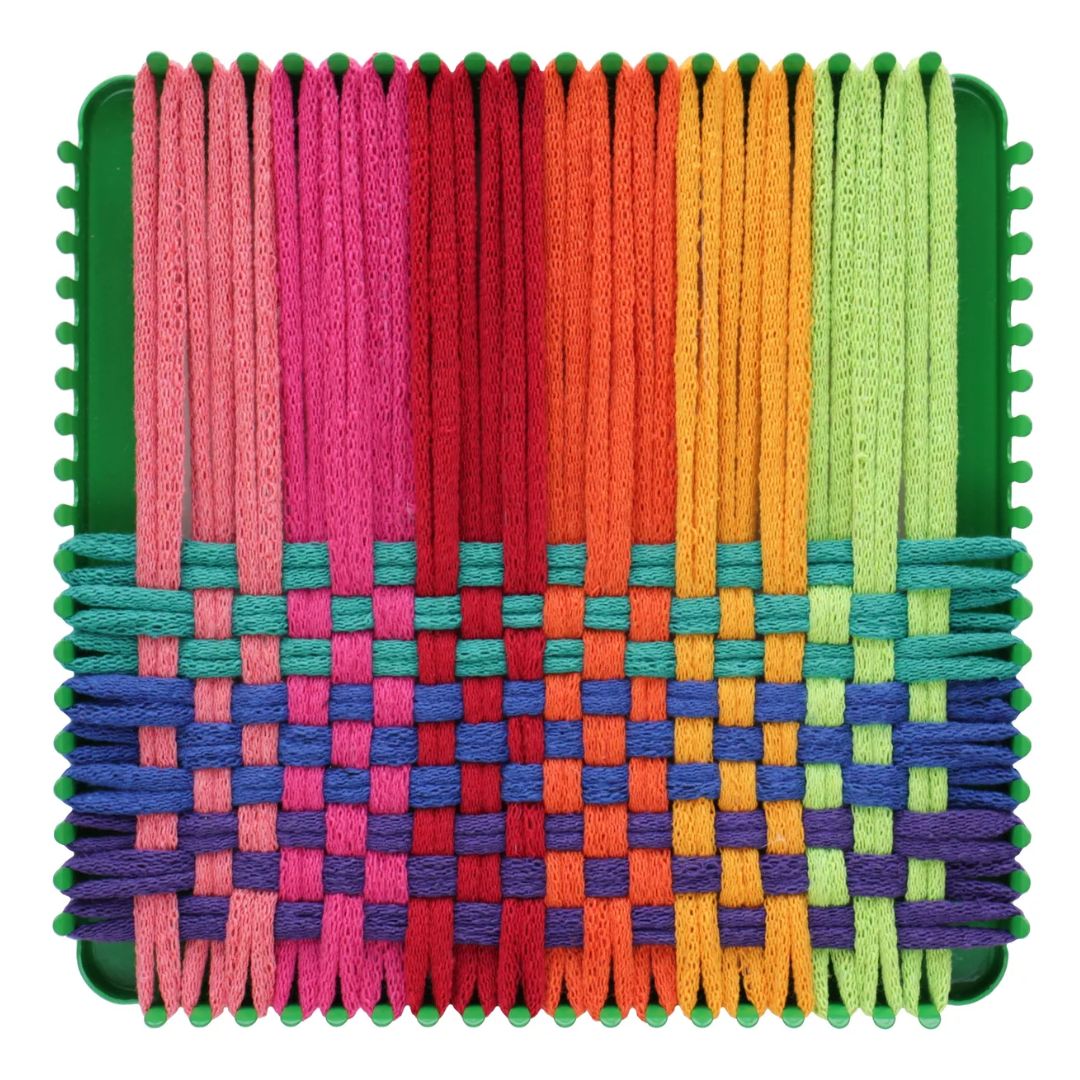 Potholder loom kit with rainbow colored string- Bella Luna Toys